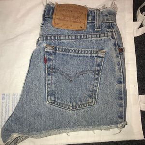 LEVI | High Waisted Denim Shorts